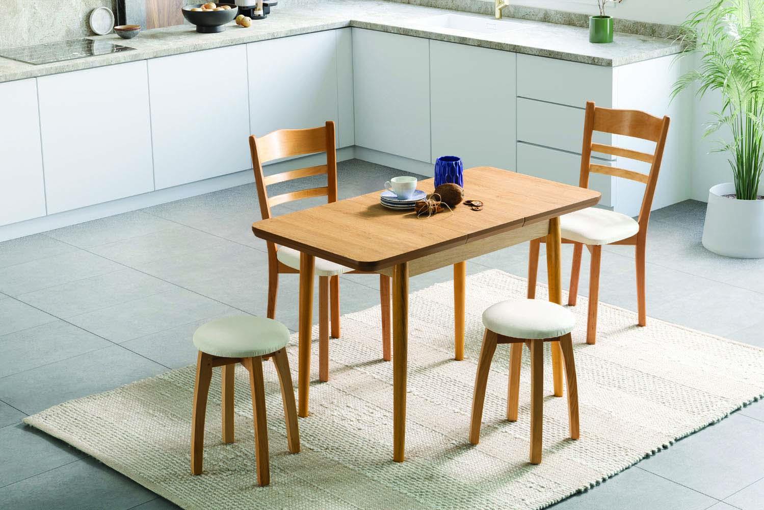Vivelys Dining Set